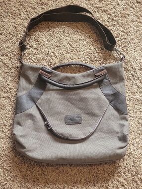 Canvas Messenger Tote With Multiple Pockets For Organizatation
